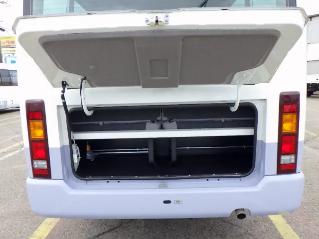 いすゞ ジャーニー ABG-SDHW41(2WD)の写真7