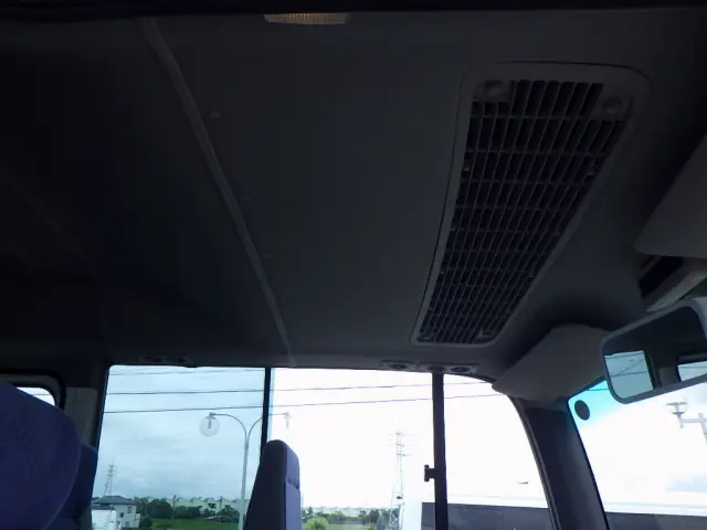 いすゞ ジャーニー ABG-SDHW41(2WD)の写真23