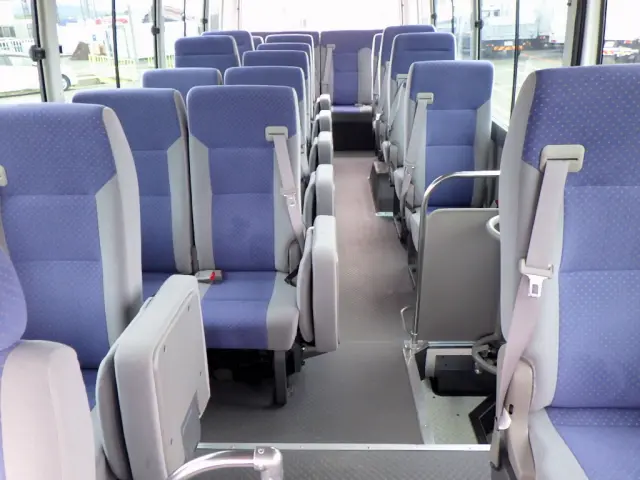 いすゞ ジャーニー ABG-SDHW41(2WD)の写真42