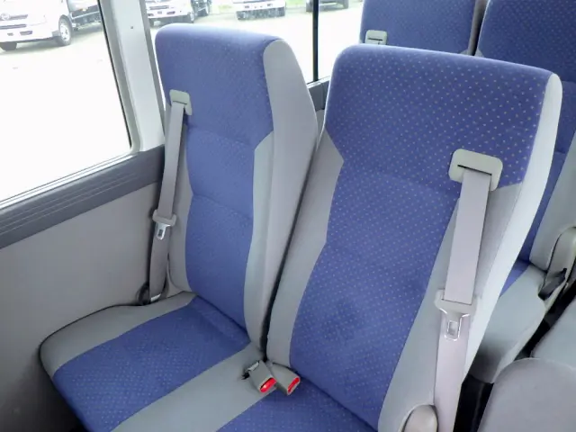 いすゞ ジャーニー ABG-SDHW41(2WD)の写真45