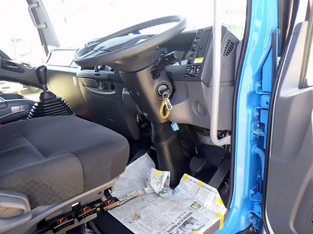 UD コンドル 2RG-BRR90T2(2WD)の写真45