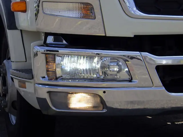 三菱 ファイター 2KG-FK61F(2WD)の写真3