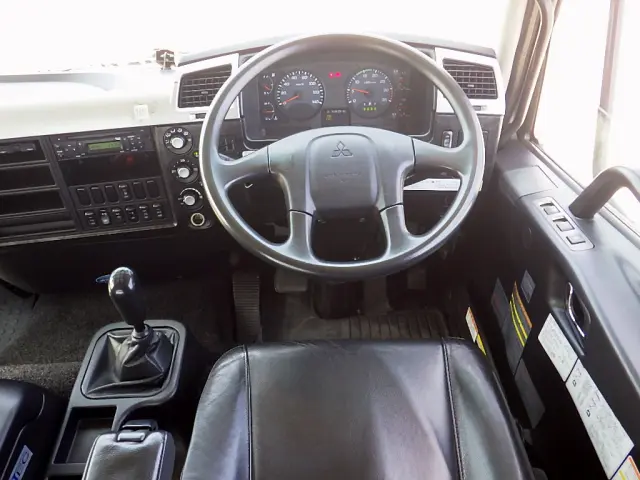 三菱 ファイター 2KG-FK61F(2WD)の写真11