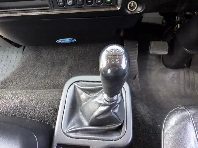 三菱 ファイター 2KG-FK61F(2WD)の写真13