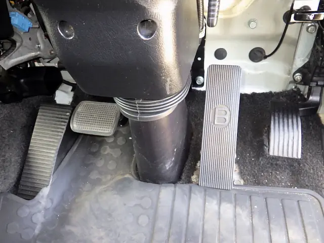 三菱 ファイター 2KG-FK61F(2WD)の写真22