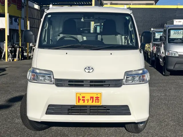 １５００ｃｃのガソリンエンジンに５ＭＴを搭載☆フル積載でも元気よく走ってくれます♪|トヨタ タウンエーストラック 5BF-S413U(4WD)の写真2