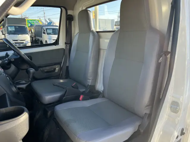 トヨタ タウンエーストラック 5BF-S413U(4WD)の写真15