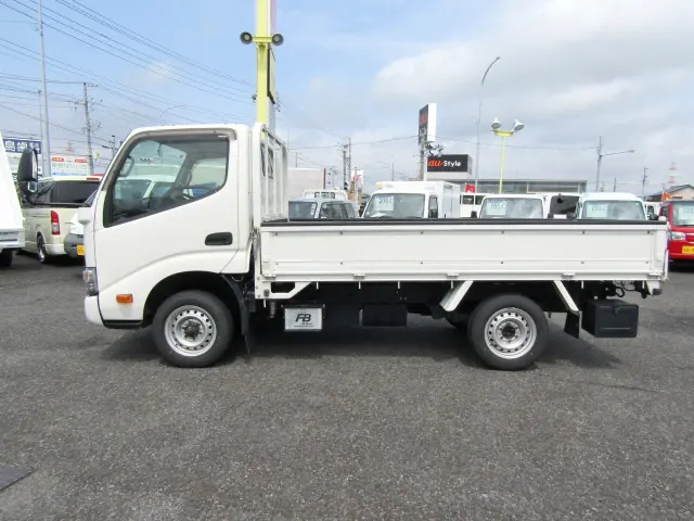 車両総重量が3.5トン未満なので、普通免許で運転可能!最大のオススメPOINTです☆|トヨタ ダイナ LDF-KDY281(4WD)の写真3