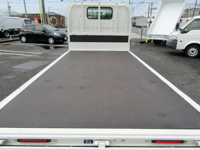 荷台長3.1mのロングデッキ♪長尺物でも問題なく運搬が可能です♪|トヨタ ダイナ LDF-KDY281(4WD)の写真9