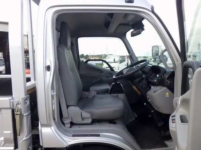 トヨタ ダイナ 2KG-XZU695(4WD)の写真45