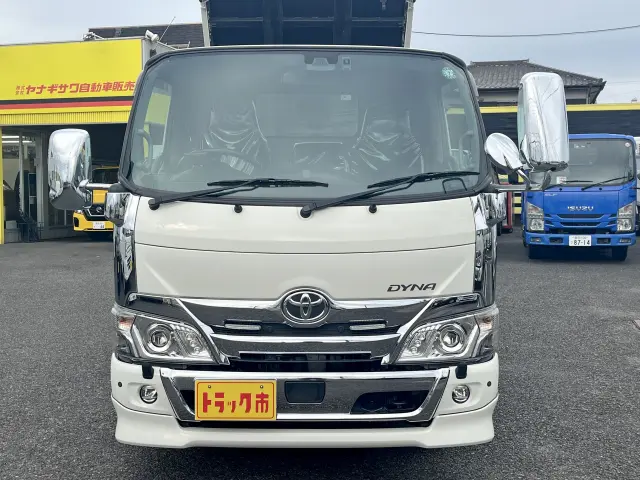 トヨタ ダイナ 2RG-XZU600D(2WD)の写真2