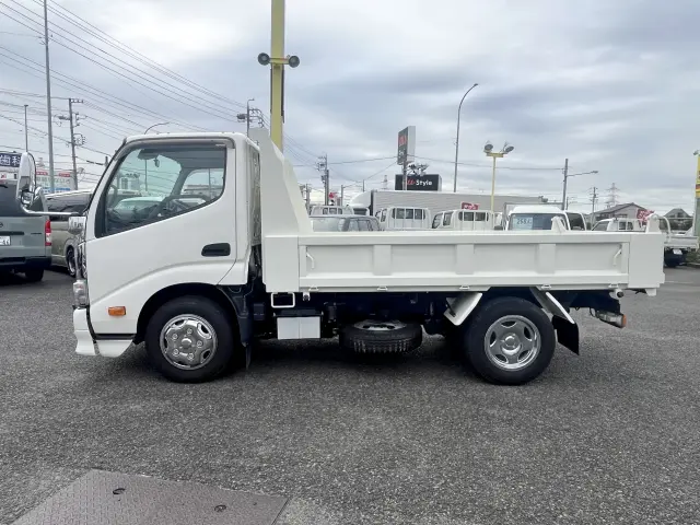 トヨタ ダイナ 2RG-XZU600D(2WD)の写真3