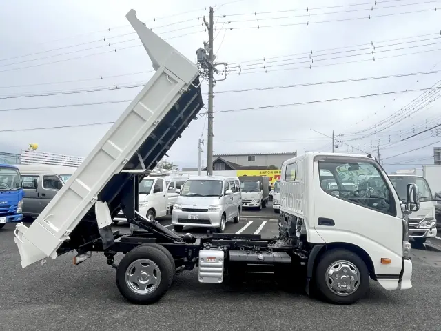 トヨタ ダイナ 2RG-XZU600D(2WD)の写真8