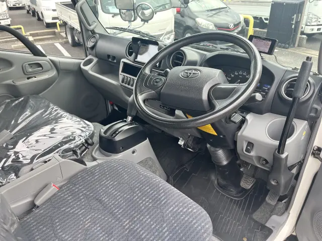 トヨタ ダイナ 2RG-XZU600D(2WD)の写真15