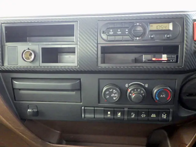 日野 レンジャー 2KG-FC2ABA(2WD)の写真16