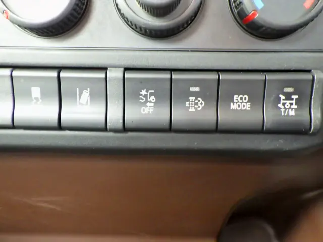 日野 レンジャー 2KG-FC2ABA(2WD)の写真17