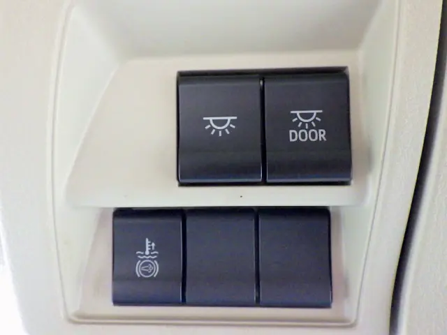 日野 レンジャー 2KG-FC2ABA(2WD)の写真21