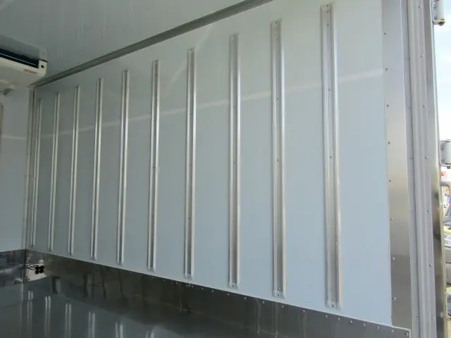 荷箱内面右側|トヨタ ダイナ 2RG-XZU605(2WD)の写真10