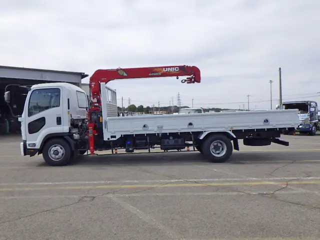 いすゞ フォワード 2PG-FRR90S1(2WD)の写真4