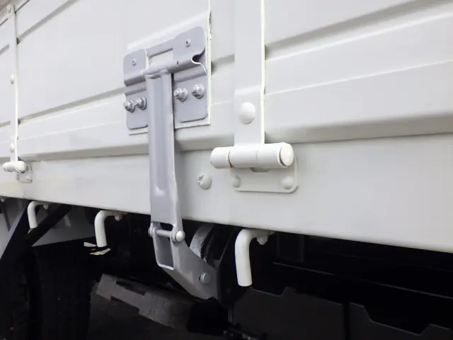 いすゞ フォワード 2PG-FRR90S1(2WD)の写真16