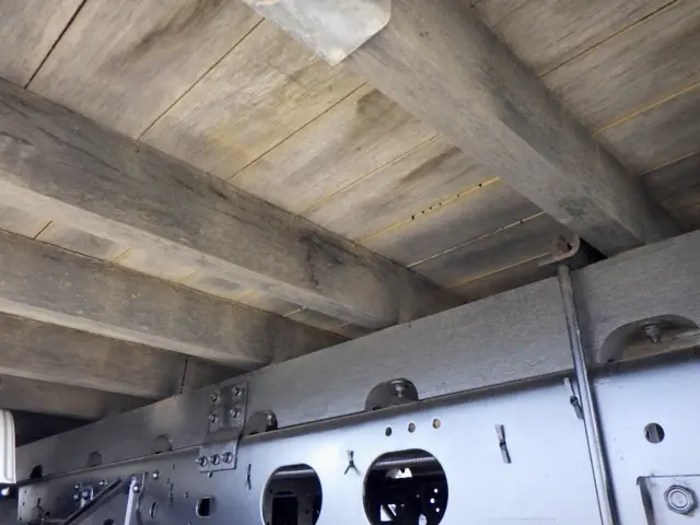 いすゞ フォワード 2PG-FRR90S1(2WD)の写真20