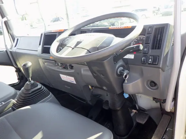 いすゞ フォワード 2PG-FRR90S1(2WD)の写真22