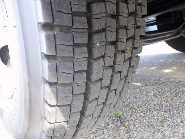 いすゞ フォワード 2PG-FRR90S1(2WD)の写真40