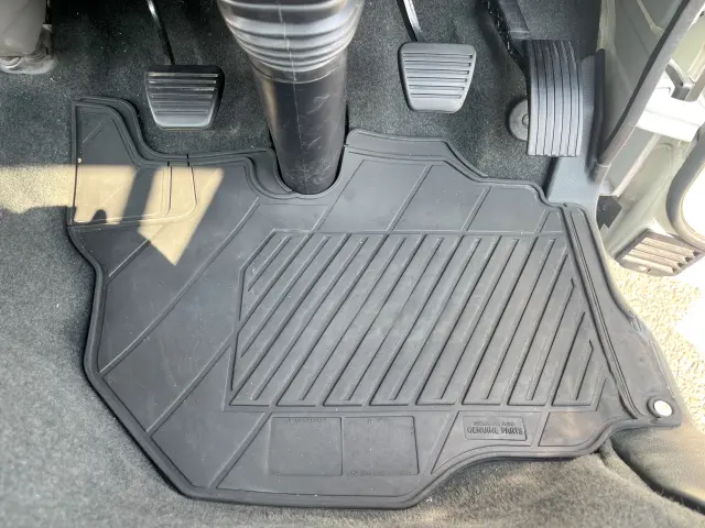 三菱 キャンター TPG-FBA20(2WD)の写真23
