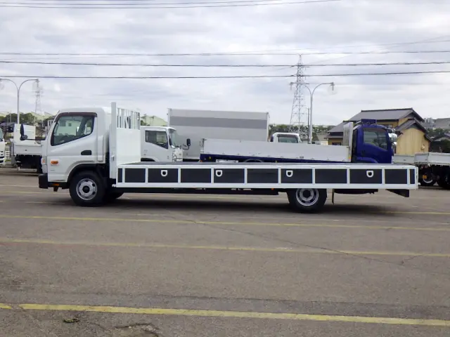 三菱 キャンター 2PG-FED90(2WD)の写真8