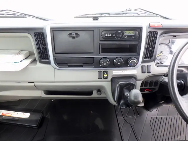 三菱 キャンター 2PG-FED90(2WD)の写真13