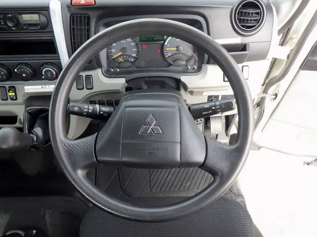 三菱 キャンター 2PG-FED90(2WD)の写真14