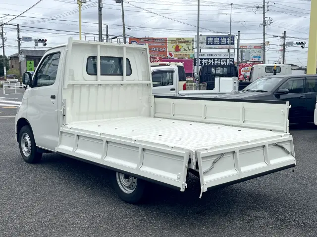 トヨタ タウンエーストラック 5BF-S403U(2WD)の写真7