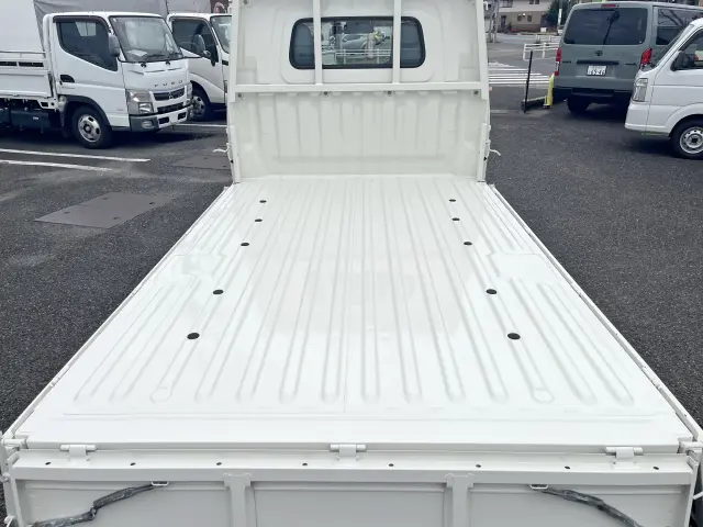 トヨタ タウンエーストラック 5BF-S403U(2WD)の写真9