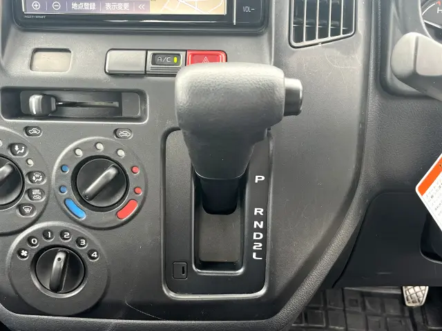 トヨタ タウンエーストラック 5BF-S403U(2WD)の写真17