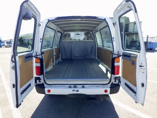 トヨタ ダイナ LDF-KDY241V(2WD)の写真8