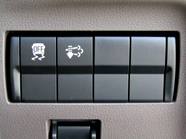 三菱 キャンター 2RG-FBAV0(2WD)の写真23