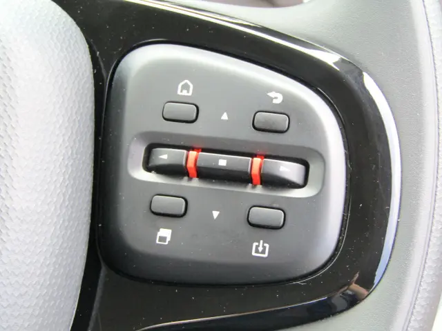 三菱 キャンター 2RG-FBAV0(2WD)の写真25