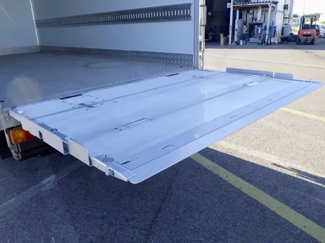 日野 デュトロ 2RG-XZU710M(2WD)の写真24