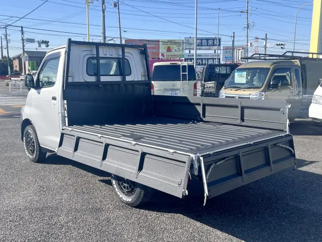 トヨタ タウンエーストラック 5BF-S413U(4WD)の写真7