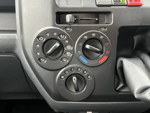 トヨタ タウンエーストラック 5BF-S413U(4WD)の写真19