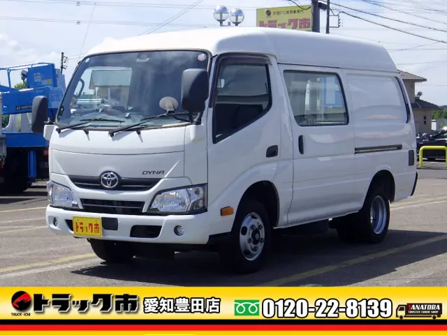 トヨタ ダイナ TKG-XZC605V(2WD)の写真1