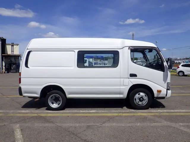 トヨタ ダイナ TKG-XZC605V(2WD)の写真5