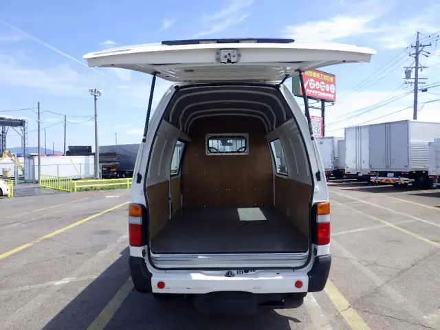 トヨタ ダイナ TKG-XZC605V(2WD)の写真7