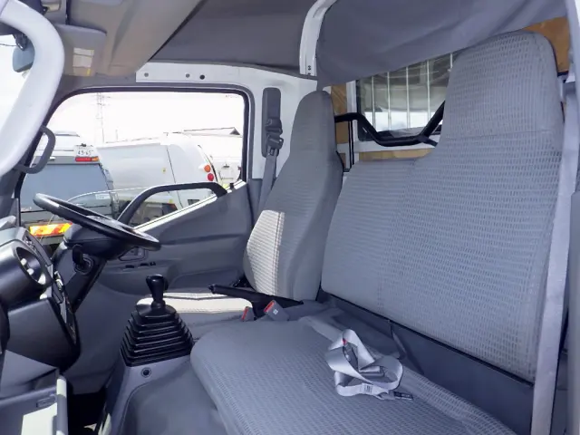 トヨタ ダイナ TKG-XZC605V(2WD)の写真17