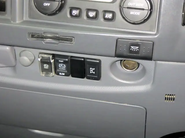 UD コンドル 2PG-BRR90S2(2WD)の写真16