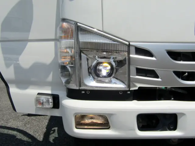 いすゞ エルフ 2RG-NHS88AN(4WD)の写真34