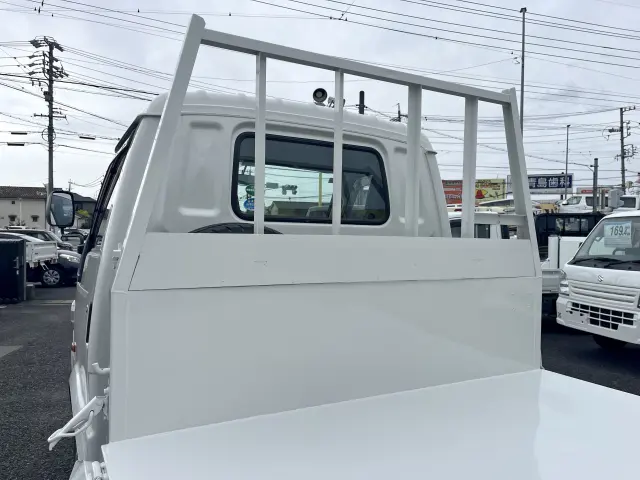 鳥居部・キャブバックにも問題はありません☆|マツダ ボンゴトラック DBF-SLP2L(4WD)の写真10