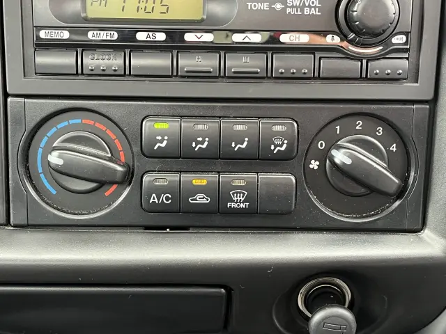 マツダ ボンゴトラック DBF-SLP2L(4WD)の写真25