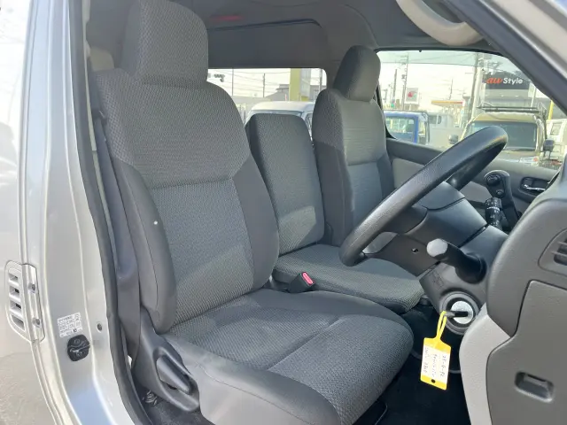 日産 キャラバン CBF-CS4E26改(2WD)の写真23
