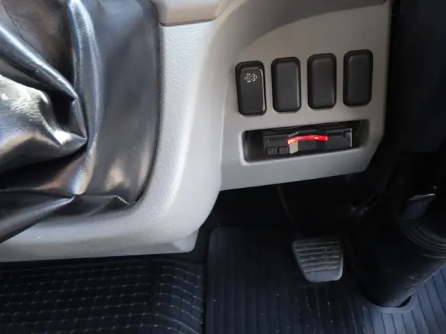 三菱 キャンター TPG-FEB50(2WD)の写真26